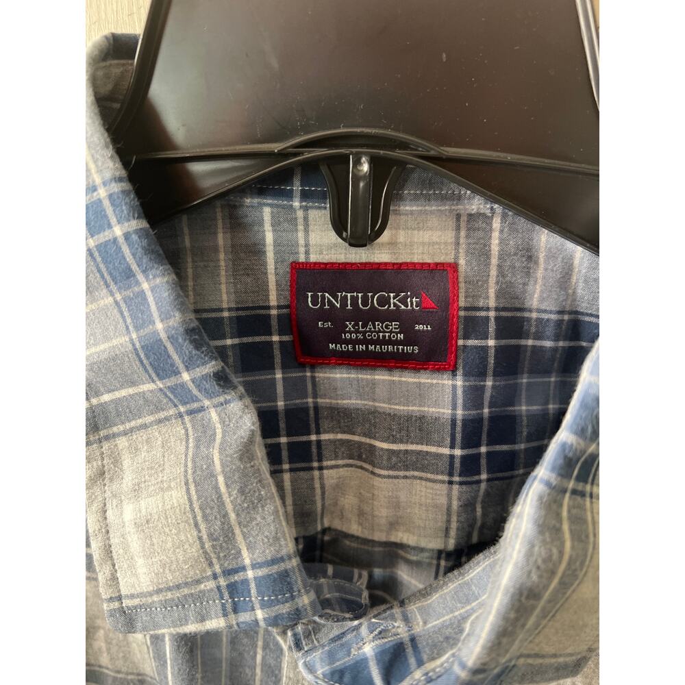UnTuckit size XL men’s plaid button down shirt blue - Picture 2 of 3